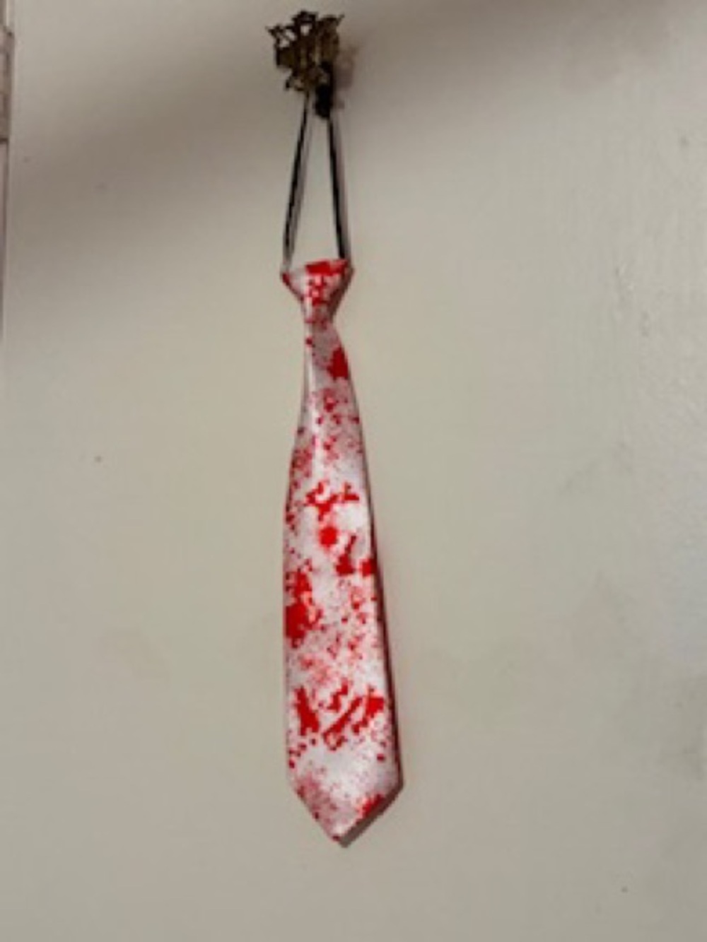 Red and White Splash Pattern Men’s Tie - Unbranded
